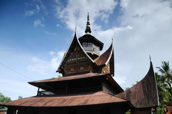 Sumatera Indonesia Czerwca 2014 Fasada Surau Nagari Lubuk Bauk Tanah — Zdjęcie stockowe