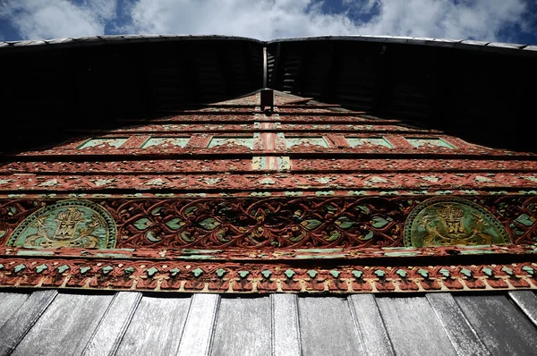 Sumatera Indonesia June 2014 Traditional Colorful Wood Carving Detail Surau — Stock Photo, Image