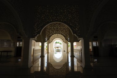 Sultan Ismail Camii Chendering, Terengganu içinde