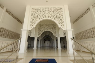 Sultan Ismail Camii Chendering, Terengganu içinde