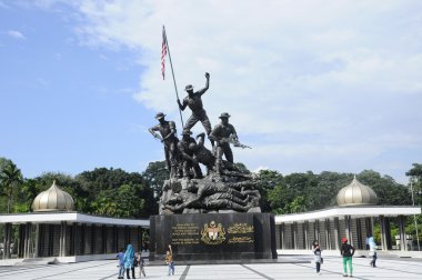 Tugu Negara Malezya aka Ulusal Anıtı
