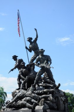 Tugu Negara Malezya aka Ulusal Anıtı