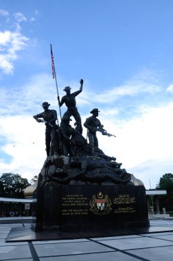 Tugu Negara Malezya aka Ulusal Anıtı