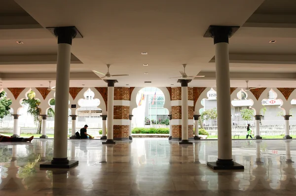 Interior de la mezquita Kuala Lumpur Jamek en Malasia — Foto de Stock