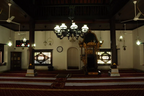 Innenraum von masjid kampung hulu in malacca, malaysien — Stockfoto