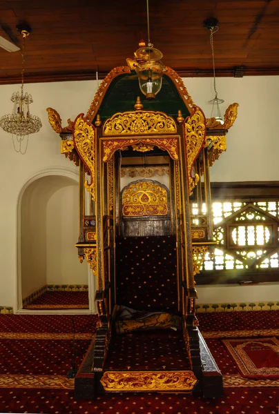 Mimbar of Masjid Kampung Hulu in Malacca, Malaysia — Stock Photo, Image