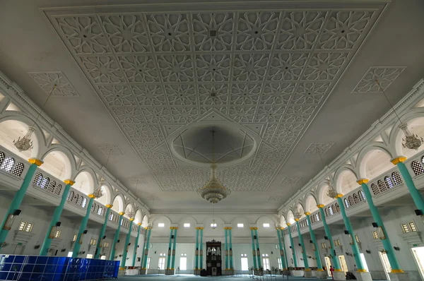 Interior da Mesquita do Sultão Ismail em Muar — Fotografia de Stock