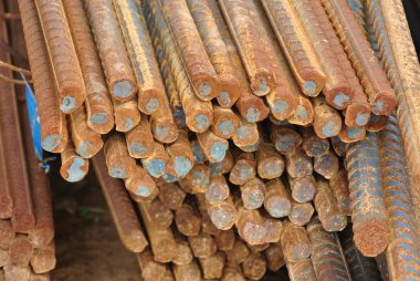 Güçlendirme çubukları - Betonu güçlendirmek için kullanılan çelik çubuklar veya çubuklar