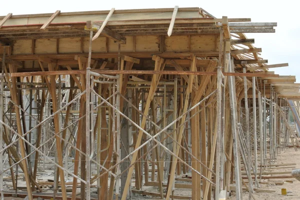 Ahşap Kiriş formwork Scaffoldings satır tarafından desteklenen