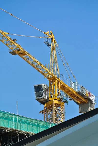 Toren kraan tillen van zware belasting — Stockfoto