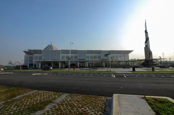 Raja Haji Fi Sabilillah Mosque a.k.a Cyberjaya Mosque in Cyberjaya, Malaysia — Stock Photo, Image