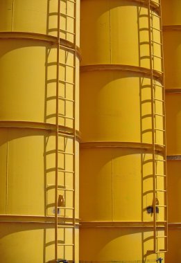 Su ve bentonit silo inşaat sahasında