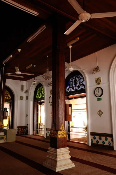 Kolumnen detalj av Tranquerah moskén eller Masjid Tengkera i Malacca, Malaysia — Stockfoto