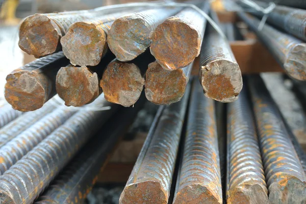 Hot rolled deformed steel bars a.k.a. steel reinforcement bar — Stock Photo, Image