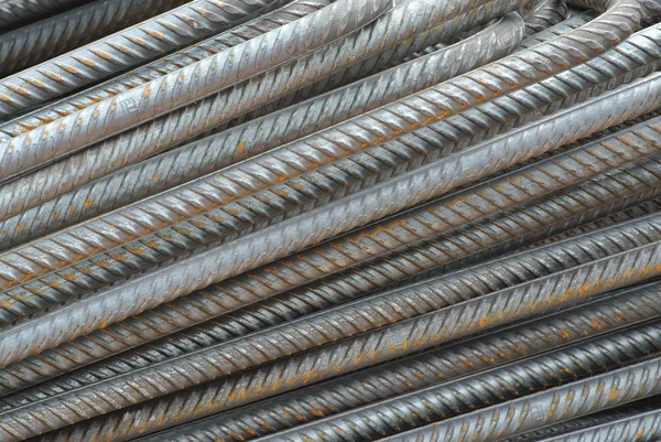 Warmgewalzte verformte Stahlstäbe a.k.a. Bewehrungsstange aus Stahl — Stockfoto