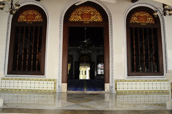 Drzwi Meczet Kampung Kling w Malakka, Malezja — Zdjęcie stockowe