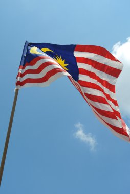 Rüzgarlı havada Malezya bayrağı