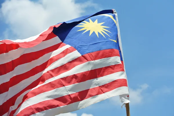 Bandiera malese in aria ventosa — Foto Stock