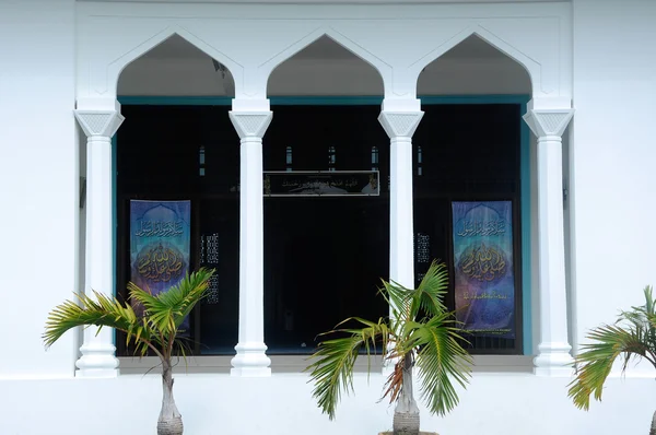 Архитектурные детали мечети Джамека Бандара Мерсинга — стоковое фото