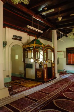 Mimbar Peringgit caminin içinde Malacca, Malaysia