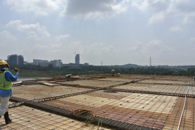 İnşaat alanında devam eden Malezya