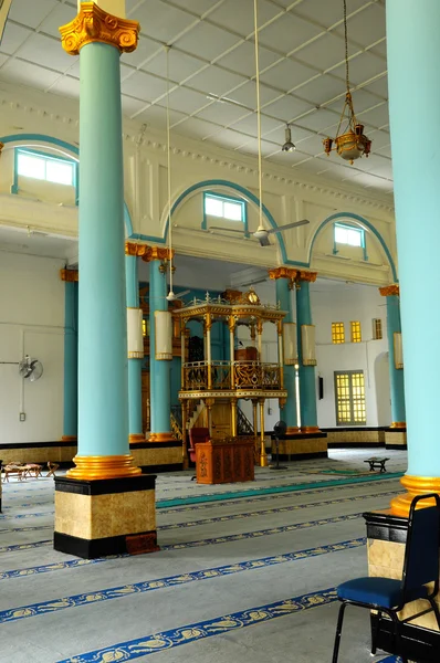 Interior de la Mezquita del Sultán Ibrahim Jamek en Muar, Johor —  Fotos de Stock