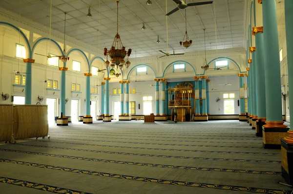 Innenraum der Sultan-Ibrahim-Jamek-Moschee in Muar, Johor — Stockfoto