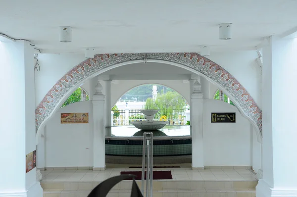 Waschung der Abidin-Moschee in Kuala Terengganu, Malaysia — Stockfoto