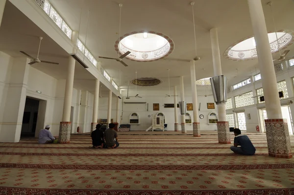 Interno della Moschea Abidin a Kuala Terengganu, Malesia — Foto Stock