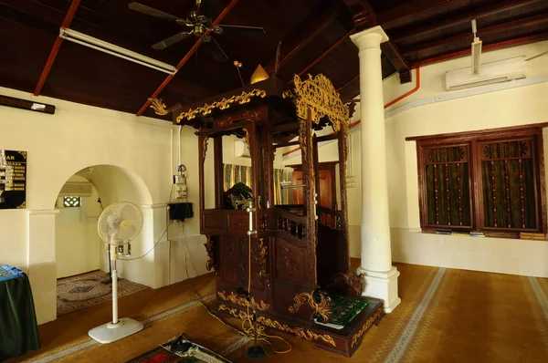 Interior de la Mezquita Kampung Duyong en Malaca, Malasia — Foto de Stock