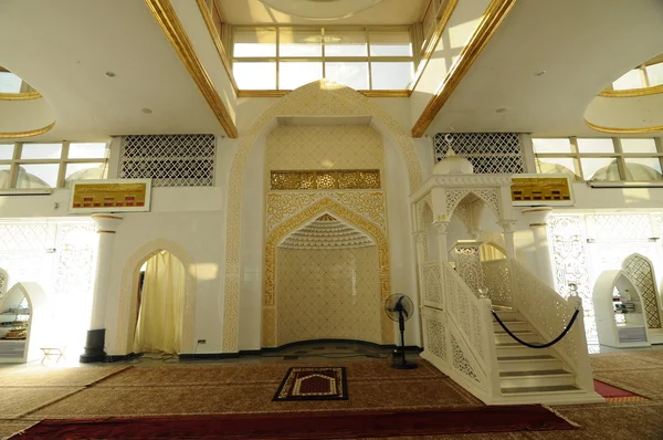 Interior de la Mezquita de Cristal en Terengganu, Malasia — Foto de Stock