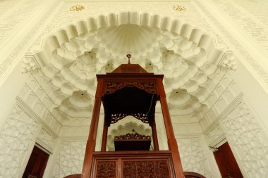 Sultan Ismail Havaalanı Camii Malezya Senai havaalanında mimbar