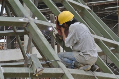 Kaynakçı Kaynak metal koruyucu maske ile