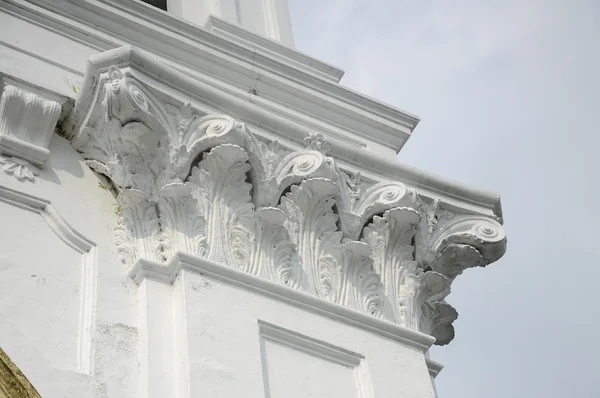 Detalhe arquitetônico na mesquita estatal Sultan Abu Bakar em Johor Bharu, Malásia — Fotografia de Stock