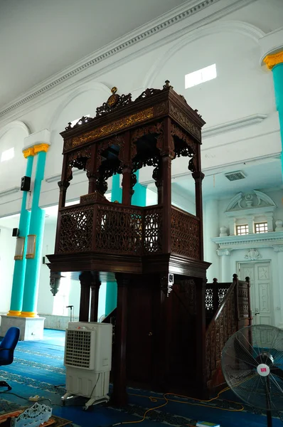 Mimbar van de sultan ismail moskee in muar, johor, Maleisië — Stockfoto