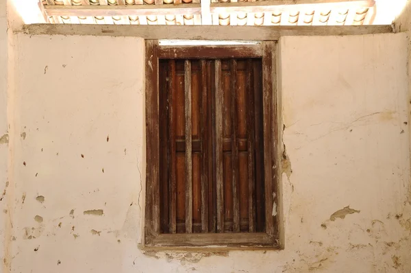 Wooden window of the old Mosque of Pengkalan Kakap in Merbok, Kedah — Stock Photo, Image