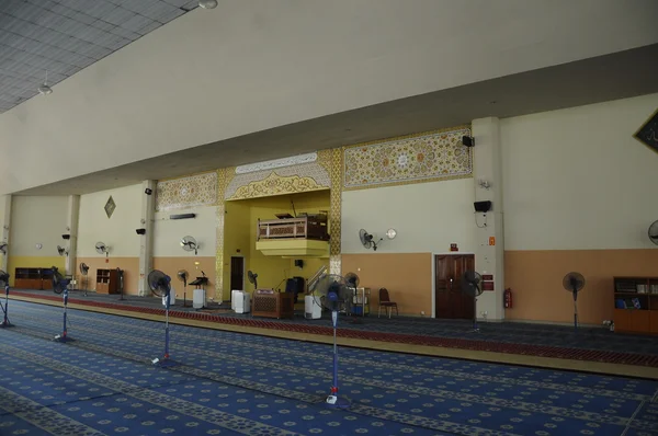 Masjid Universiti Putra Maleisië op Serdang, Selangor, Maleisië — Stockfoto