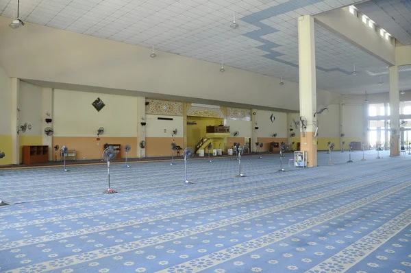 Masjid Universiti Putra Malasia en Serdang, Selangor, Malasia — Foto de Stock