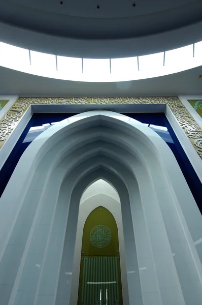 Mihrab van Puncak Alam Moskee in Selangor, Maleisië — Stockfoto