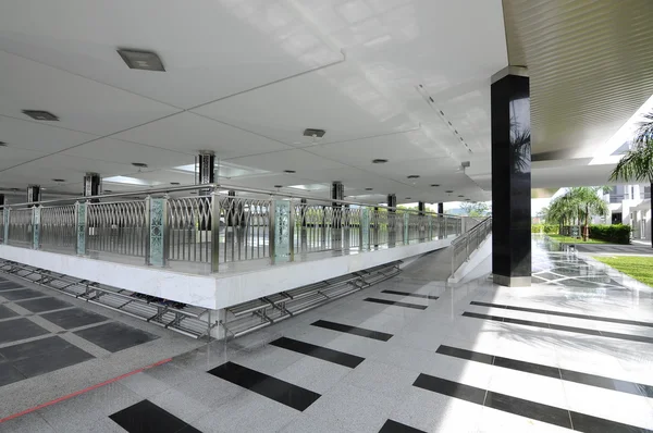 Interior of Puncak Alam Mosque at Selangor, Malaysia — Stock Photo, Image