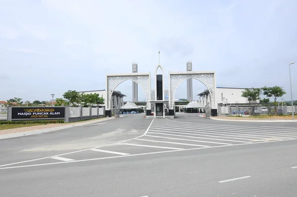 Puncak Alam Camii 'nin Selangor, Malezya girişi — Stok fotoğraf