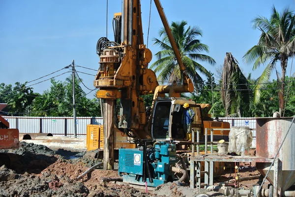 Impianto di perforazione nel cantiere di costruzione — Foto Stock