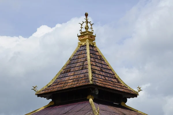 Pináculo de Masjid Kariah Dato Undang Kamat, Johol, Negeri Sembilan — Fotografia de Stock