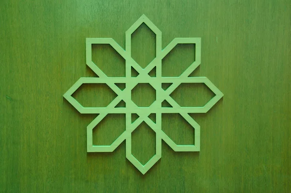 Wall decoration with Islamic geometry made from timber — Stock Photo, Image