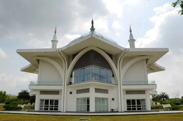 Flygplatsen Sultan Ismail moskén - Senai flygplats — Stockfoto