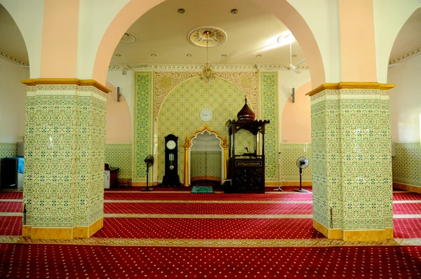 Εσωτερικό της Ινδίας μουσουλμανικό τέμενος σε Ipoh, Μαλαισία — Φωτογραφία Αρχείου