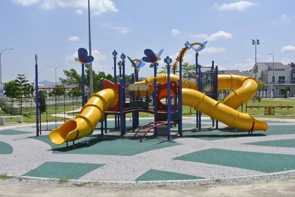 Parque infantil ao ar livre em Seremban — Fotografia de Stock