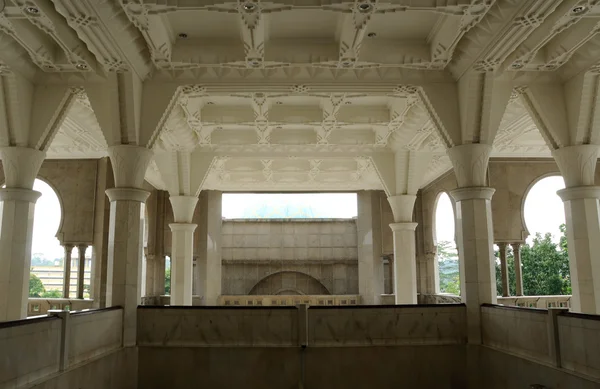 Federal Bölge Camii aka Mescidi Vilayet Persekutuan iç