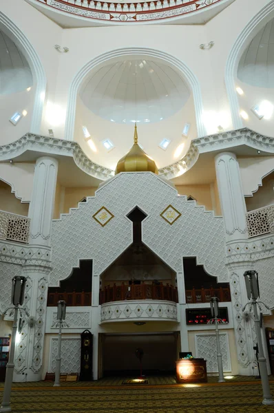 Εσωτερικό του μουσουλμανικού τεμένους βασιλική πόλη στην Klang, Μαλαισία — Φωτογραφία Αρχείου