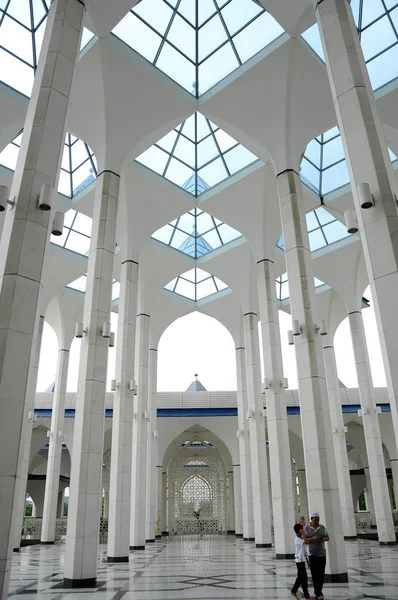 Мечеть султана Салахуддін Abdul Азіза Шаха ака Шах Алам мечеть — стокове фото